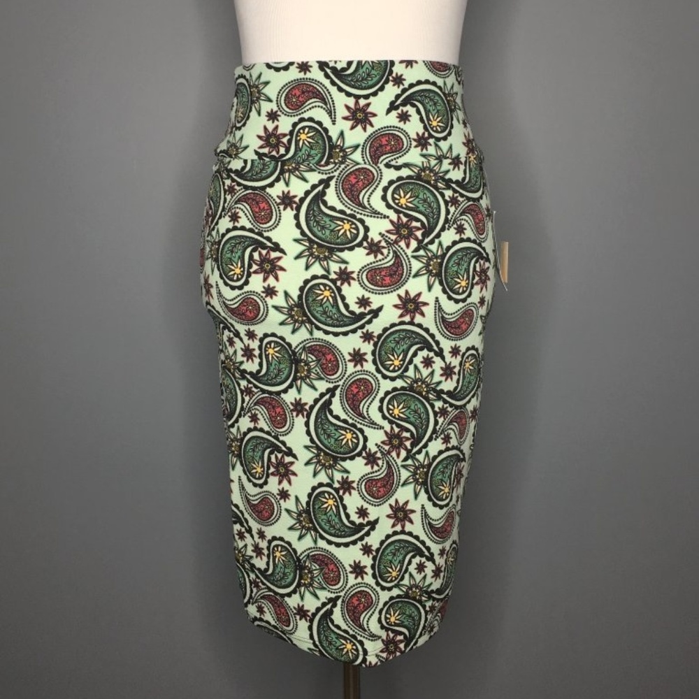 LuLaRoe Cassie size XS BNWT